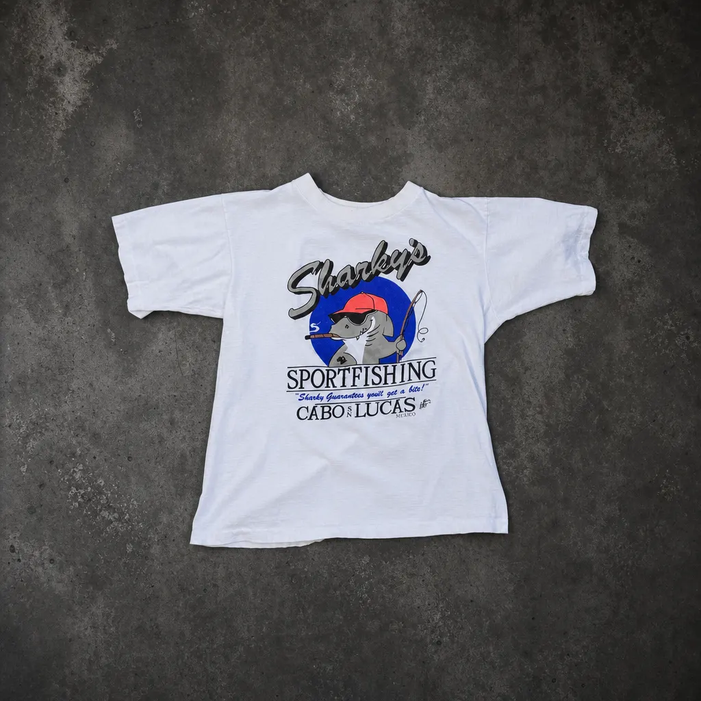 WHITE SPORTFISHING GRAPHIC T-SHIRT