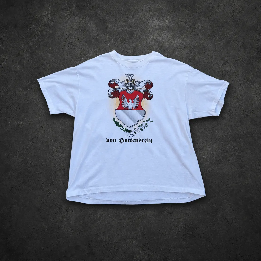VON HOTTENSTEIN CREST GRAPHIC T-SHIRT