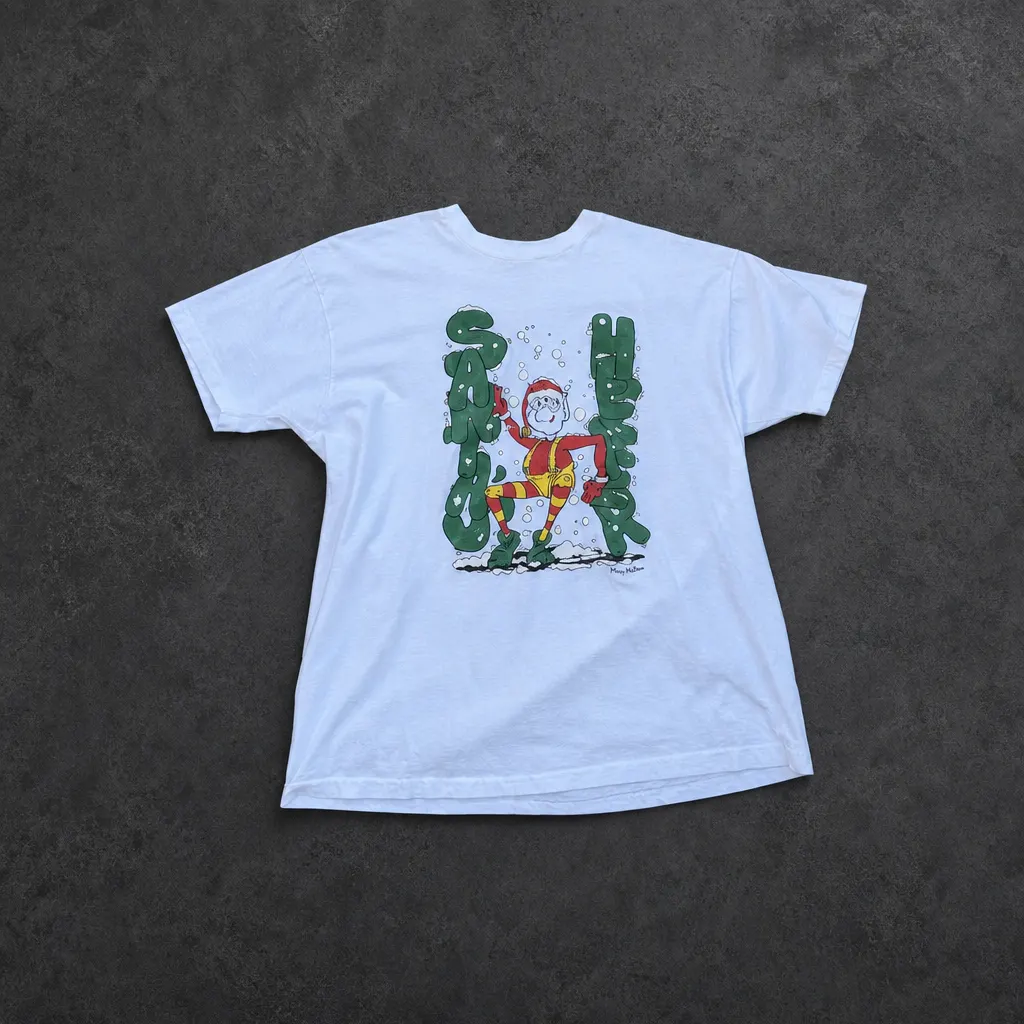 SANTA HELPER GRAPHIC T-SHIRT